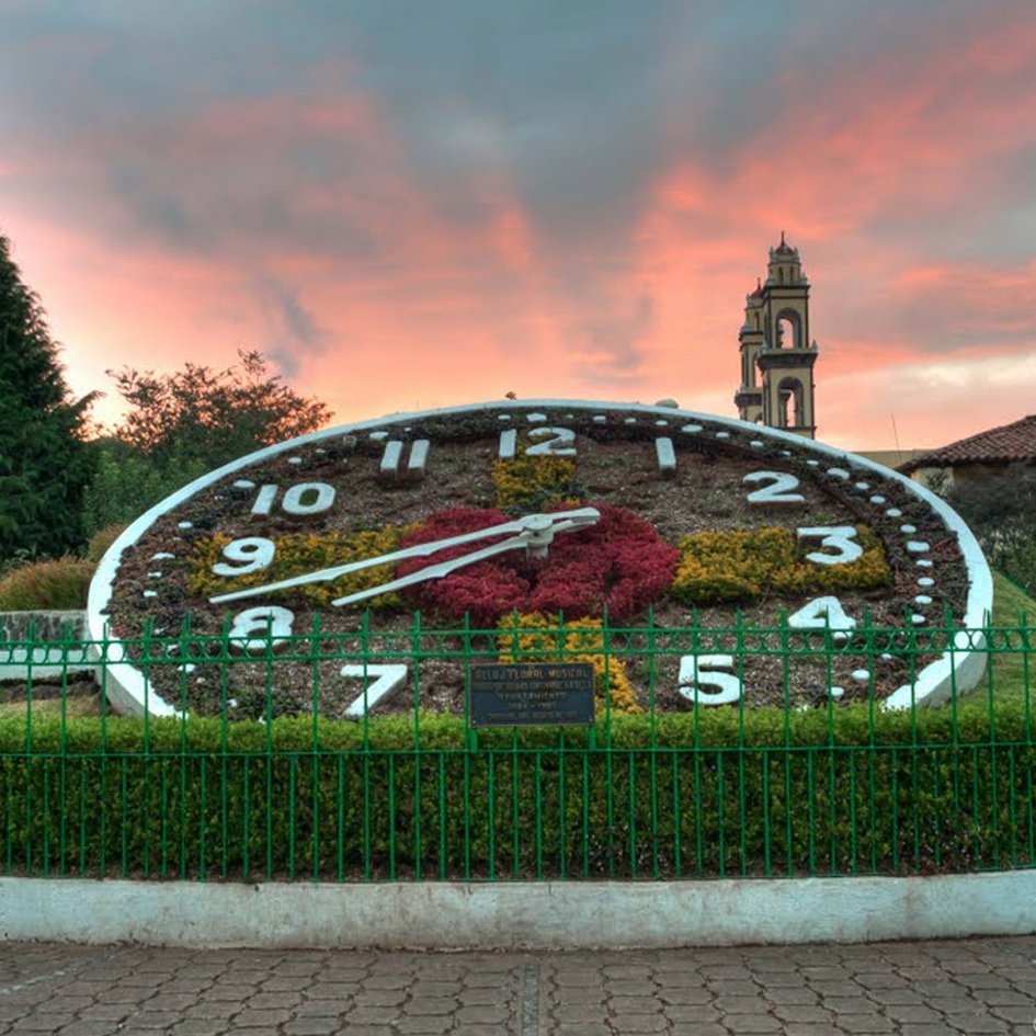 Sierra Mágica: Esferas, Relojes y Cascadas de Puebla - Image 3