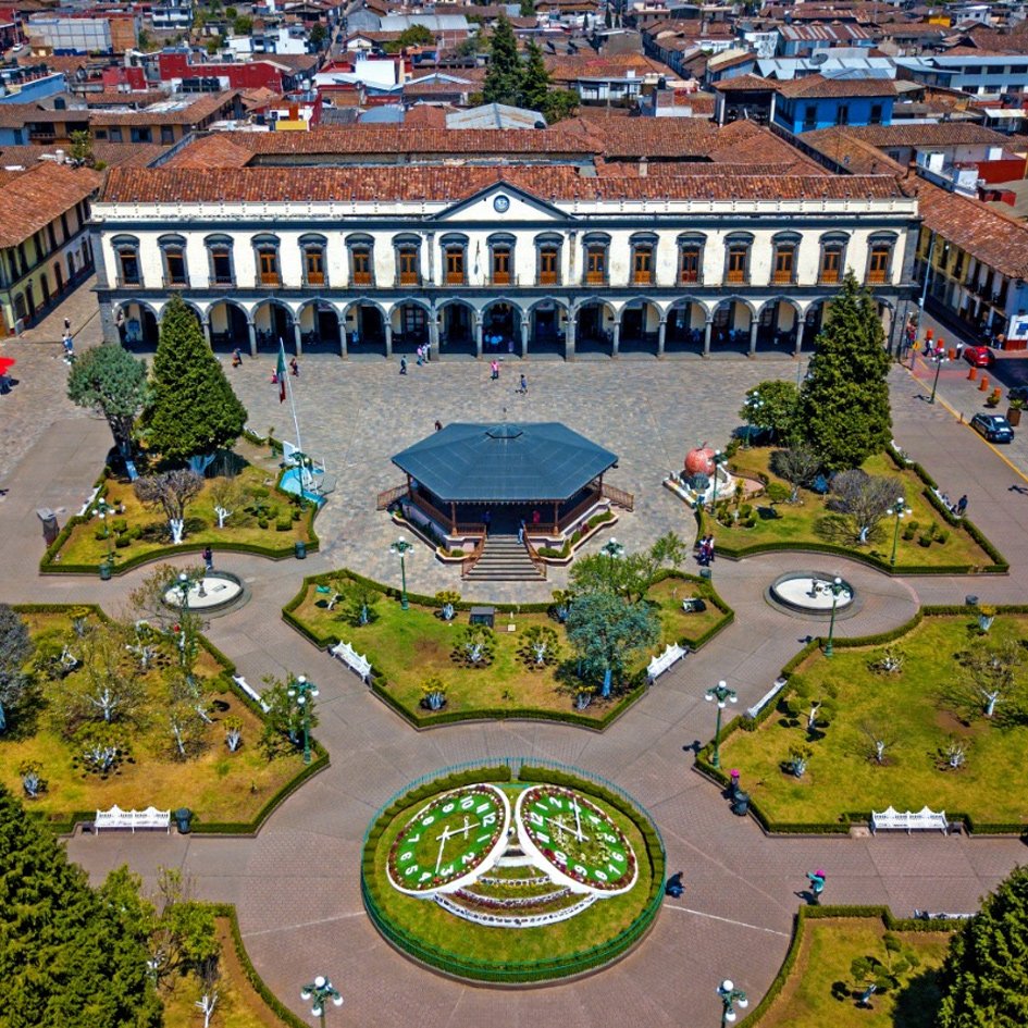 Sierra Mágica: Esferas, Relojes y Cascadas de Puebla - Image 2